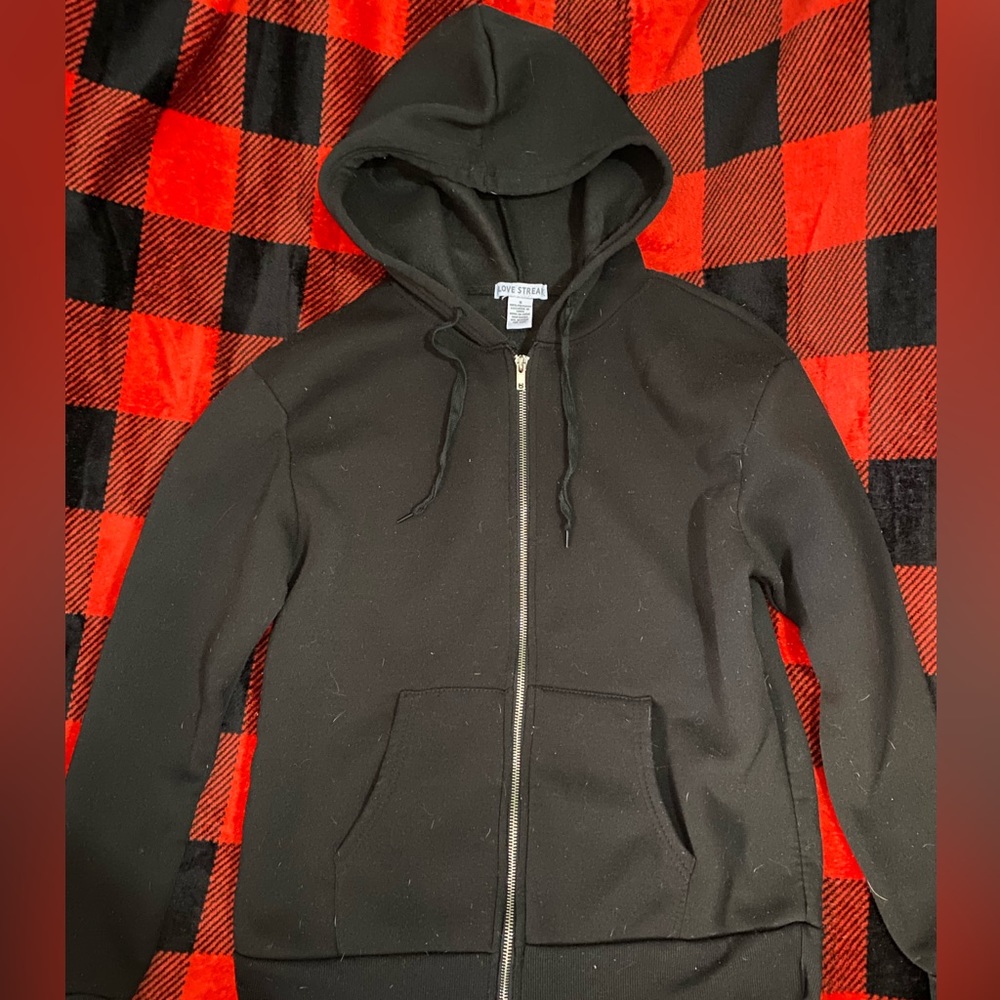 black zip up jacket